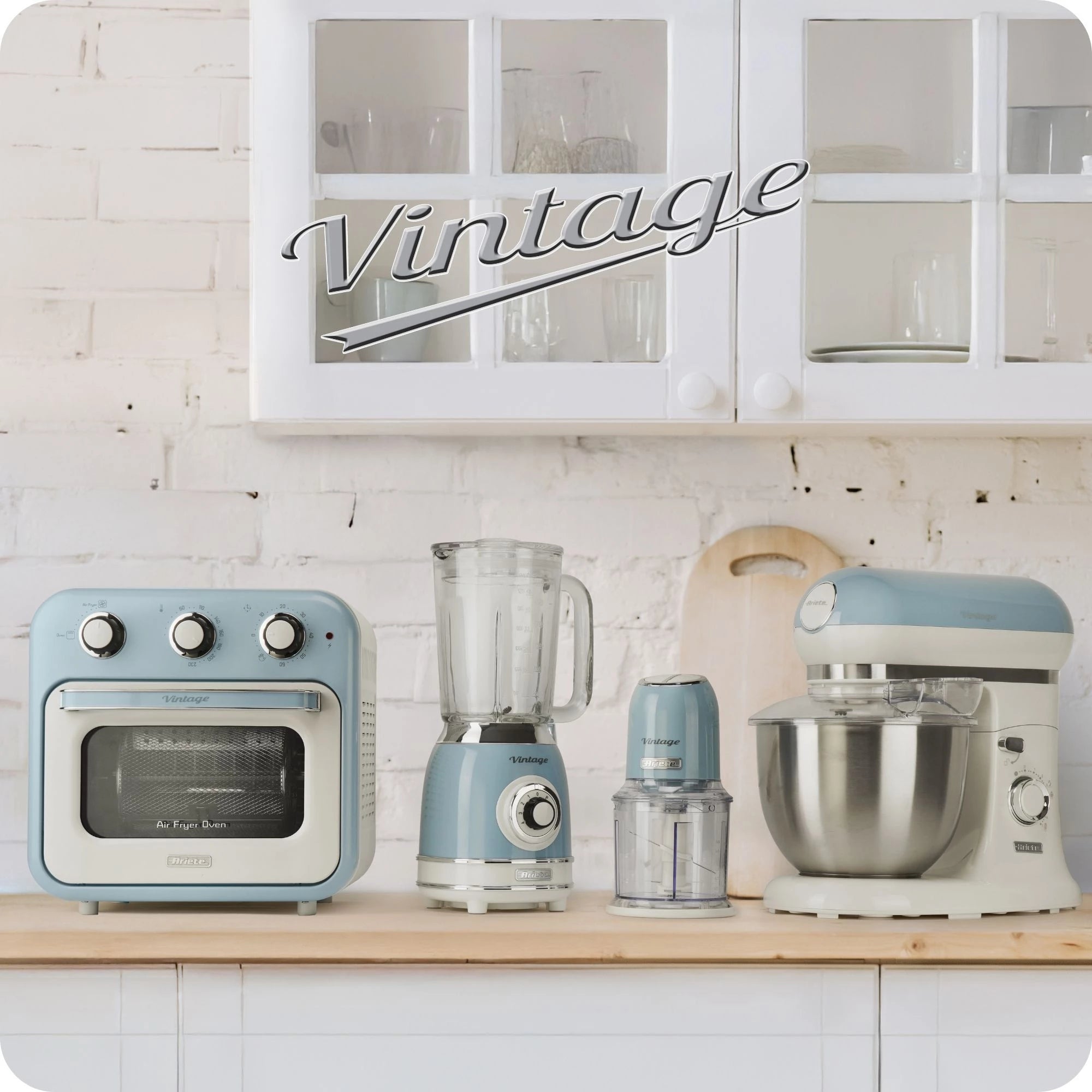 Ariete Vintage Electric Kettle 1.7L – Blue, Beige & Green