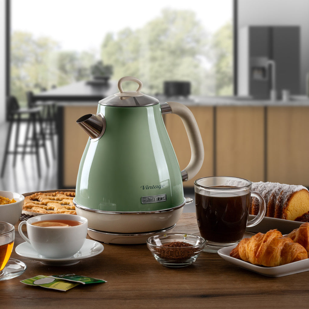 Ariete Vintage Electric Kettle 1.7L – Blue, Beige & Green
