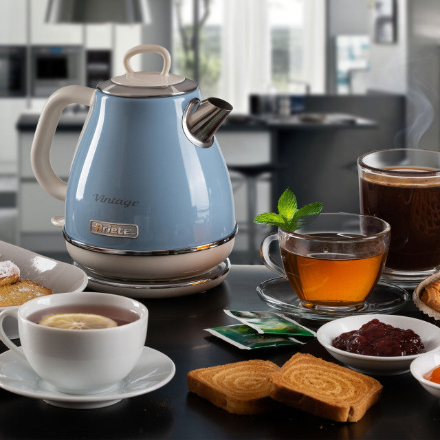 Ariete Vintage Electric Kettle 1.7L – Blue, Beige & Green